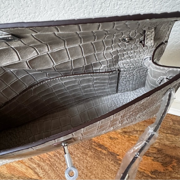 LEATHER INSIDE & OUT Gray Emboss Croc 27 Long KL Shoulder Bag Convertible S7 - Picture 13 of 15